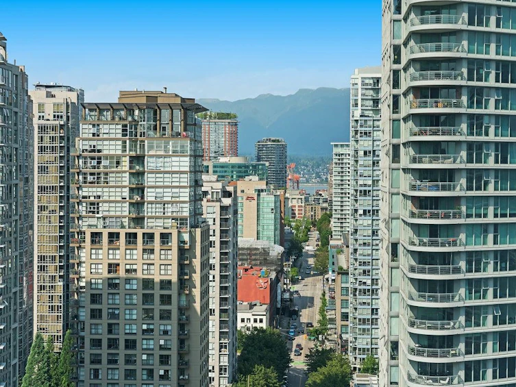 2705-193 Aquarius Mews, Vancouver, BC, V6Z 2Z2 - 24