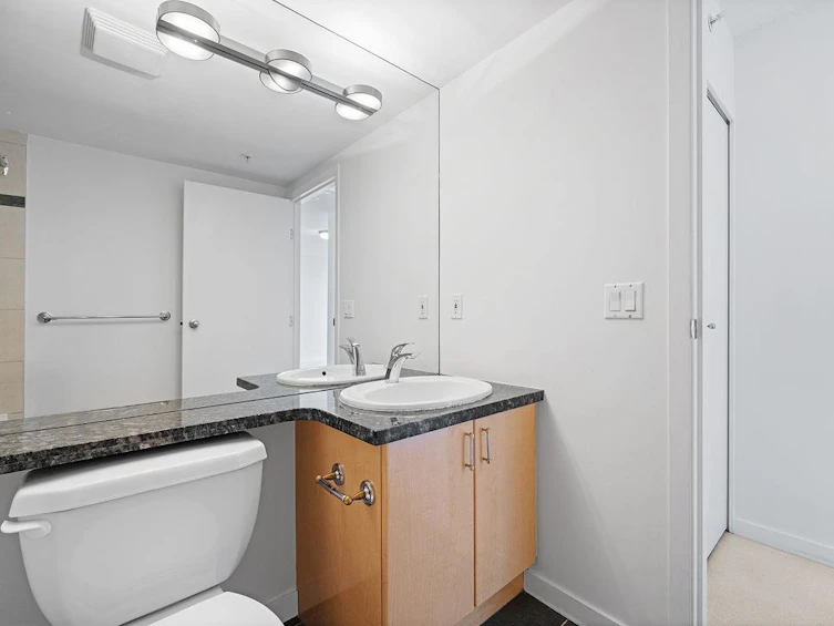 2705-193 Aquarius Mews, Vancouver, BC, V6Z 2Z2 - 16