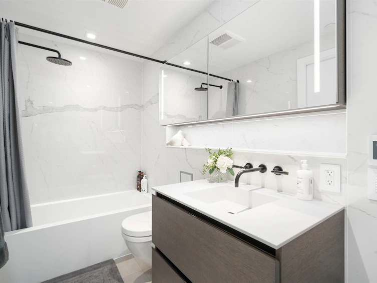 2105-620 Cardero Street, Vancouver, BC, V6G 0C7 - 10