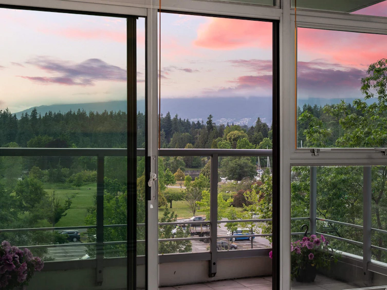 401-1790 Bayshore Drive, Vancouver, BC, V6G 3G5 - 2