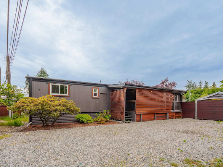5-1413 Sunshine Coast Highway, Gibsons, BC, V0N 1V5