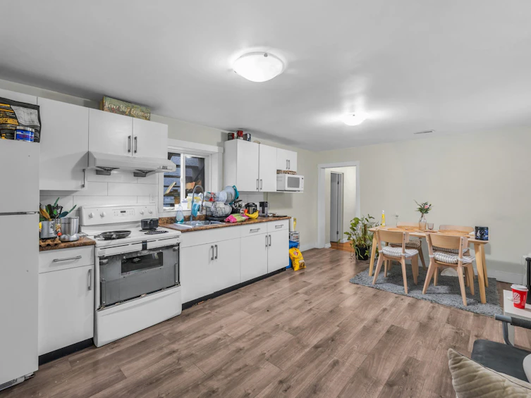 1237 E 64th Avenue, Vancouver, BC, V5X 2N8 - 19