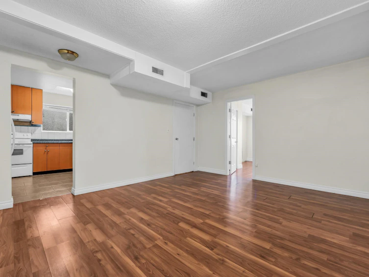 1237 E 64th Avenue, Vancouver, BC, V5X 2N8 - 26