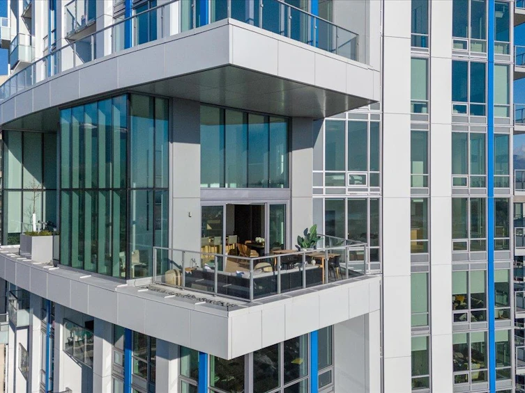2405-1500 Fern Street, North Vancouver, BC, V7J 0E6 - 4
