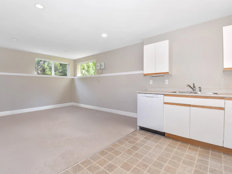 35106 Laburnum Avenue, Abbotsford, BC, V2S 8K3 - 30