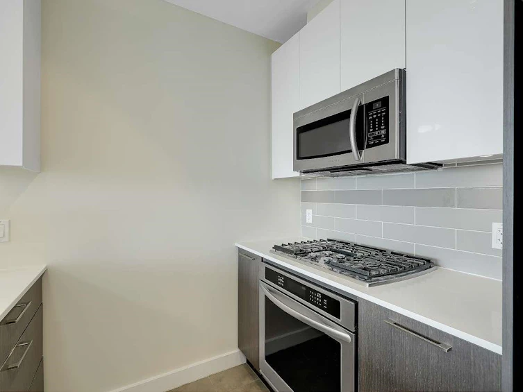 1006-6951 Elmbridge Way, Richmond, BC, V7C 0A4 - 17
