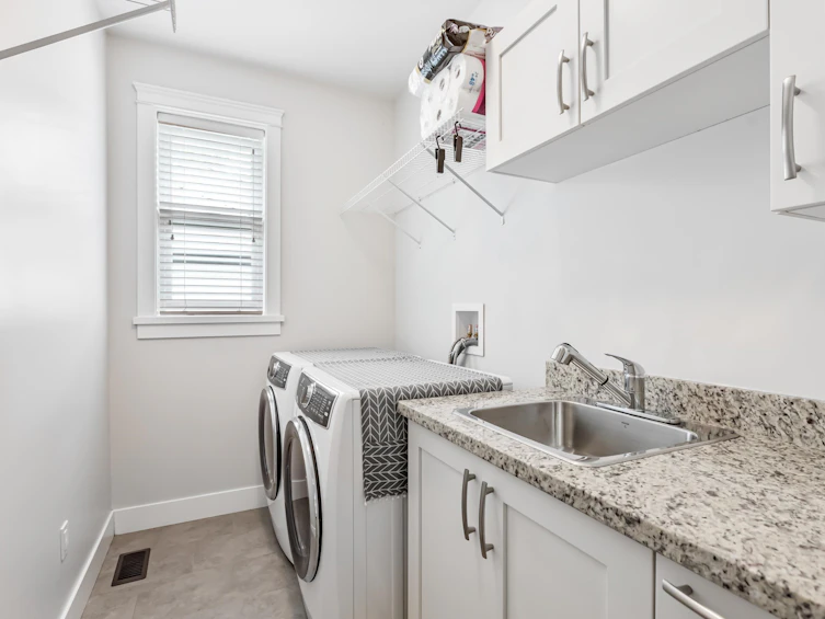24283 104a Avenue, Maple Ridge, BC, V2W 0G7 - 24