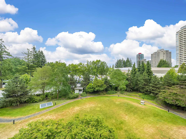 308-4880 Bennett Street, Burnaby, BC, V5H 0C1 - 3