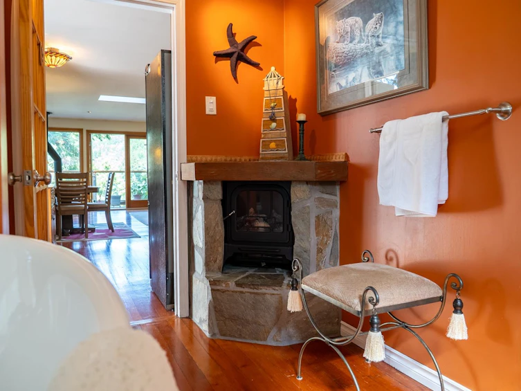 1616 Schooner Way, Pender Island, BC, V0N 2M2 - 16