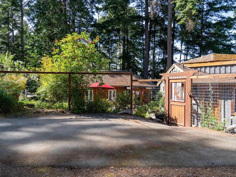 1616 Schooner Way, Pender Island, BC, V0N 2M2 - 38