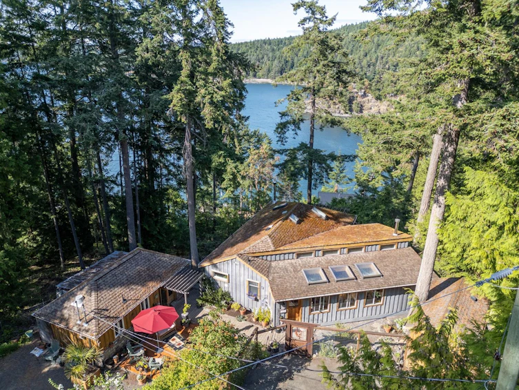 1616 Schooner Way, Pender Island, BC, V0N 2M2