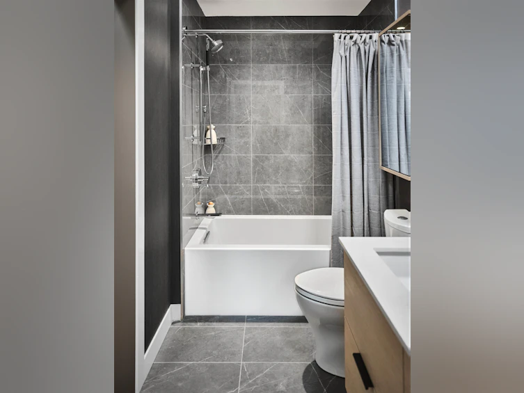 202-8030 Oak Street, Vancouver, BC, V6P 4A8 - 11