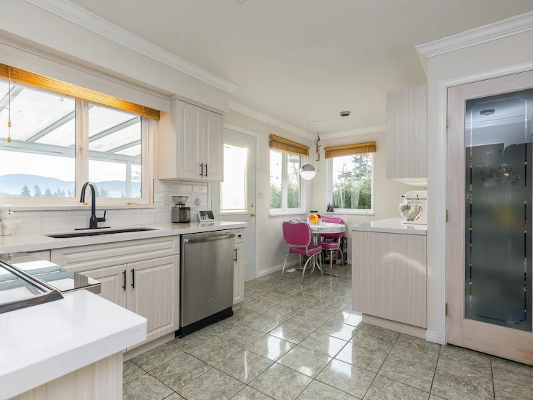 33416 Heather Avenue, Mission, BC, V2V 7M6 - 8