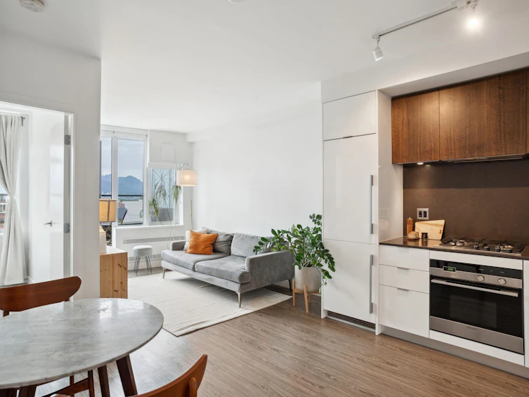 504-209 E 7th Avenue, Vancouver, BC, V5T 0H3 - 2