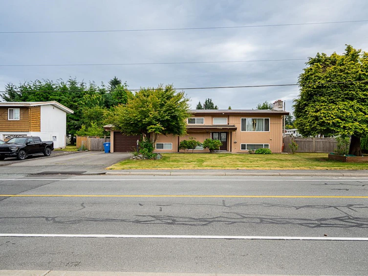 32592 Bevan Avenue, Abbotsford, BC, V2T 1G6 - 2