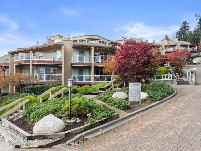 202 - 15025 Victoria Avenue, Surrey BC V4B 1G2