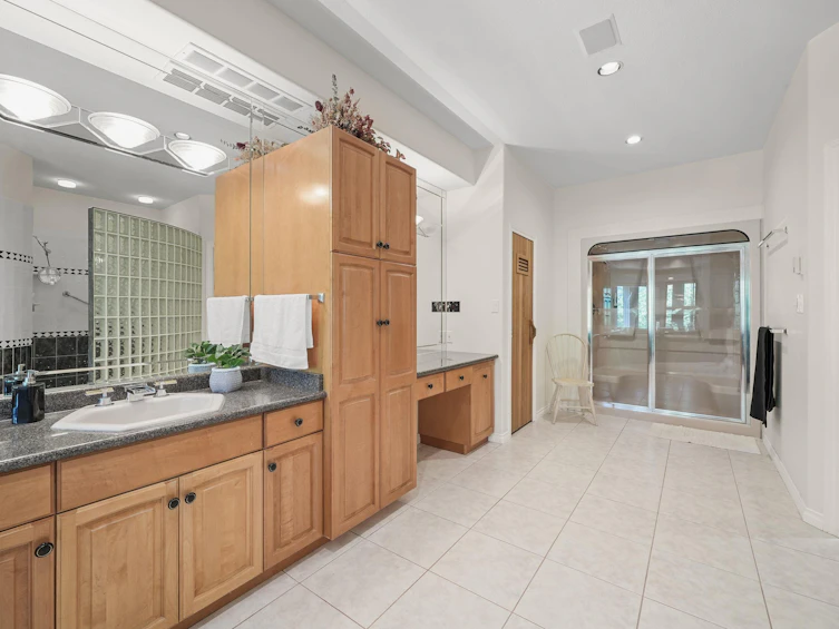21313 Lakeview Crescent, Hope, BC, V0X 1L1 - 25