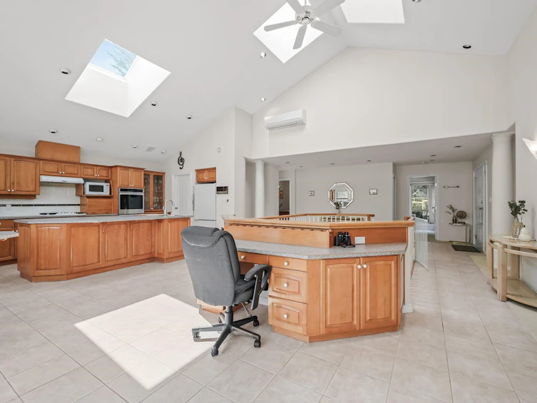 21313 Lakeview Crescent, Hope, BC, V0X 1L1 - 16