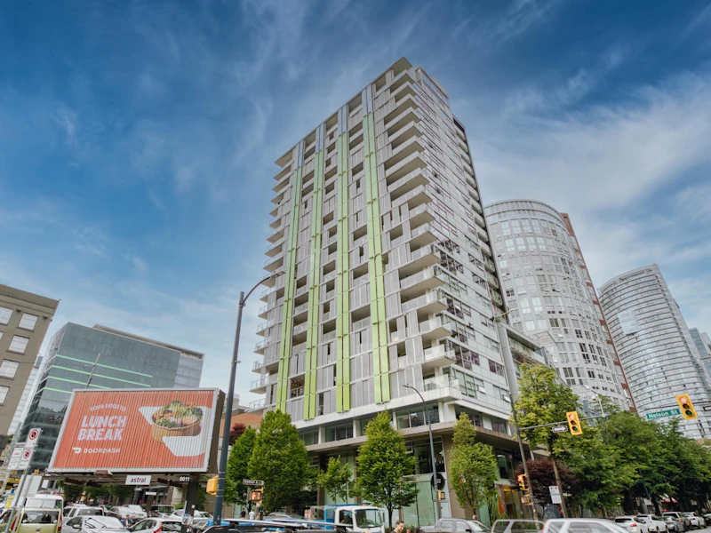 1801 - 999 Seymour Street, Vancouver BC V6B 0M5