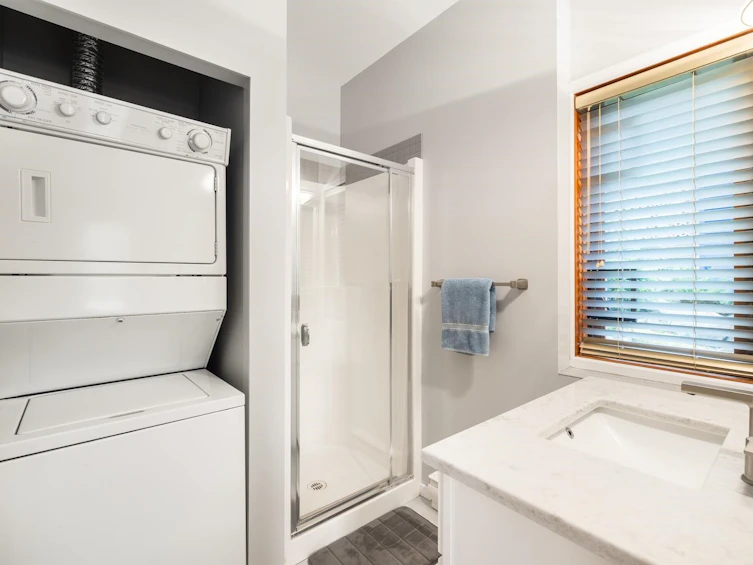 571 Roocroft Lane, Bowen Island, BC, V0N 1G2 - 21