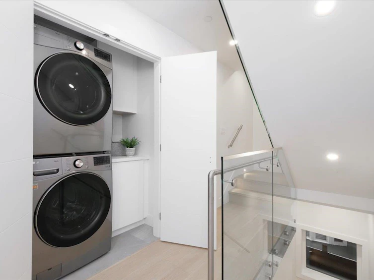 1-2750 E 5th Avenue, Vancouver, BC, V5M 1N2 - 12