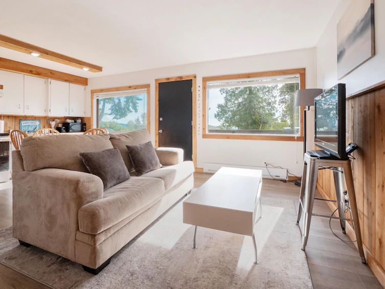 716/718 Hillcrest Road, Gibsons, BC, V0N 1V9 - 7
