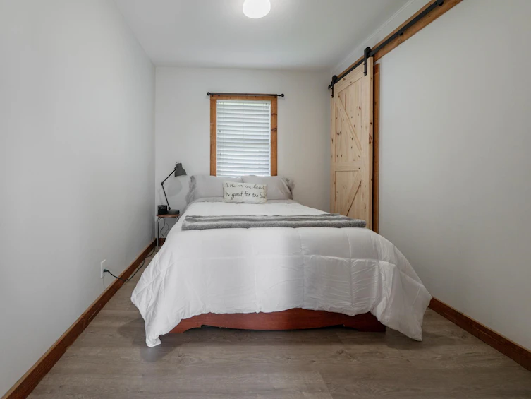 716/718 Hillcrest Road, Gibsons, BC, V0N 1V9 - 14