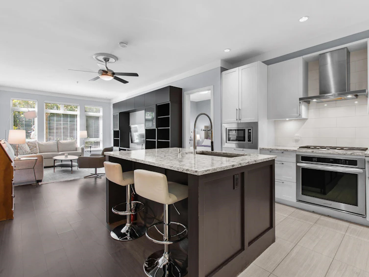 106-15360 20th Avenue, Surrey, BC, V4A 2A3 - 8