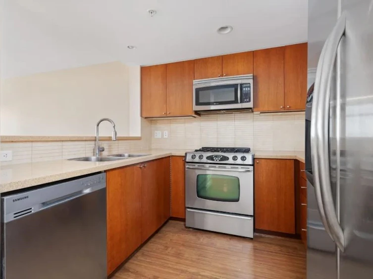 608-8120 Lansdowne Road, Richmond, BC, V6X 0A1 - 5
