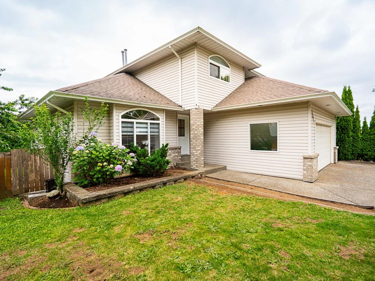 5401 Highroad Crescent, Chilliwack, BC, V2R 4G1 - 2