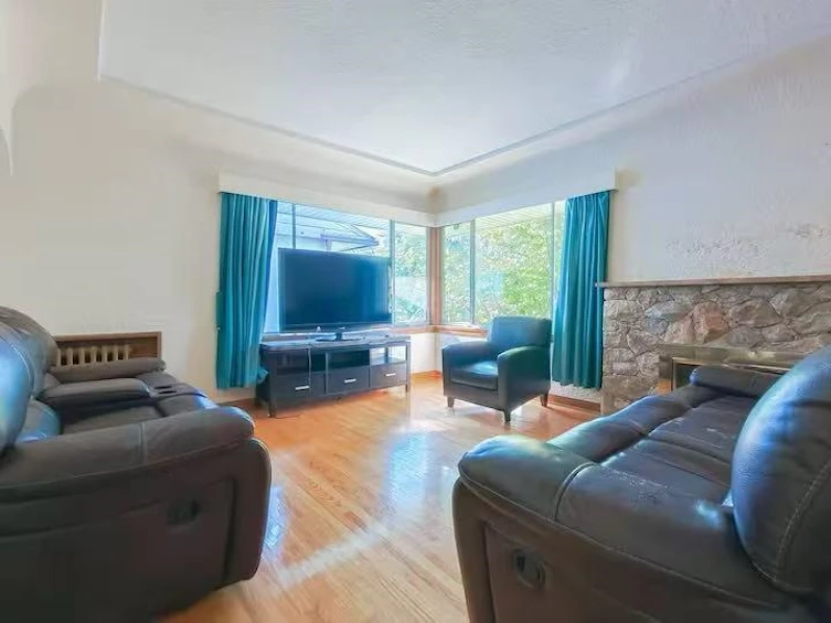 2134 W 53rd Avenue, Vancouver, BC, V6P 1L5 - 2