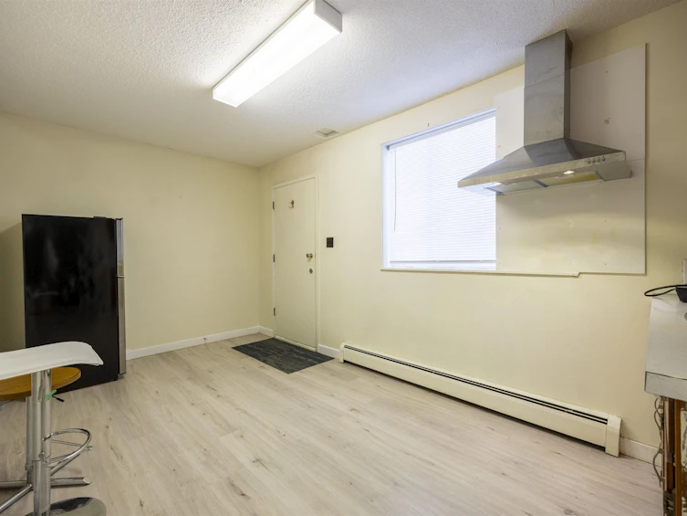 7540 No. 2 Road, Richmond, BC, V7C 3L9 - 23