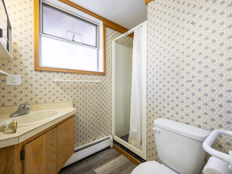7540 No. 2 Road, Richmond, BC, V7C 3L9 - 22