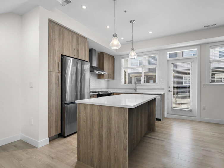 6-8430 203a Street, Langley, BC, V2Y 3N4 - 3