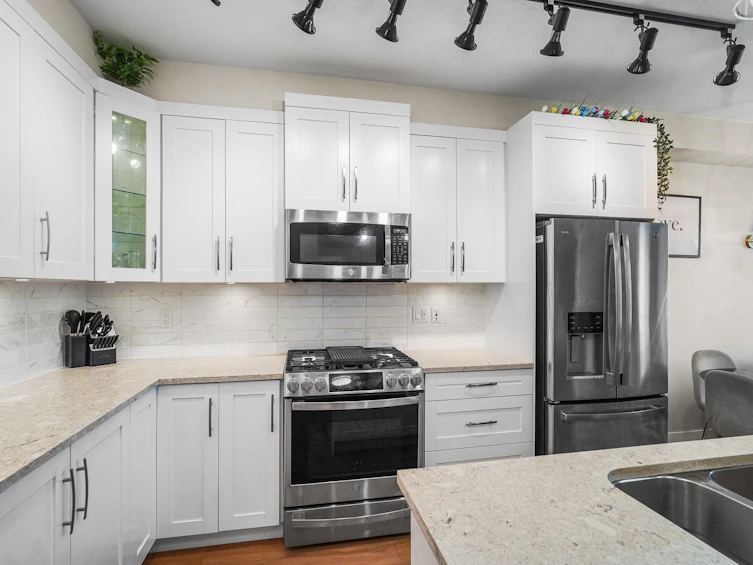 415-11077 Ravine Road, Surrey, BC, V3T 0R7 - 6