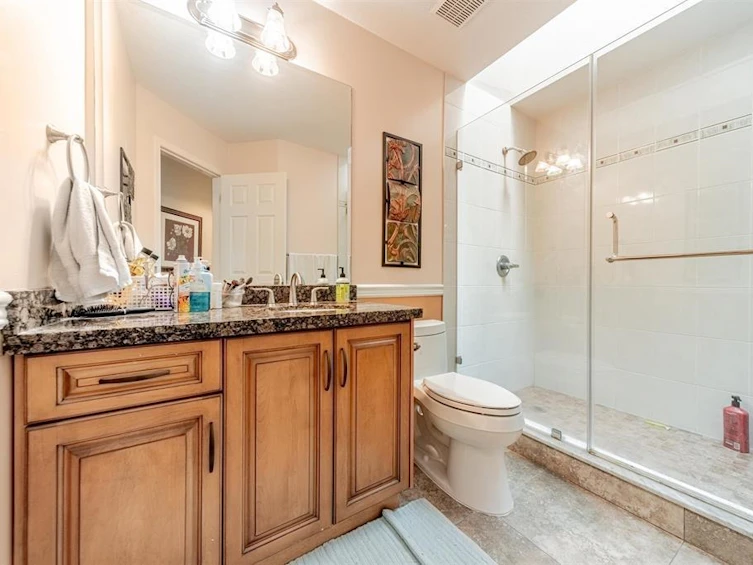 14636 18 Avenue, Surrey, BC, V4A 7R3 - 14