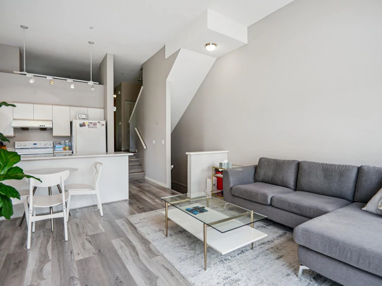 1-3578 Whitney Place, Vancouver, BC, V5S 4T2 - 4