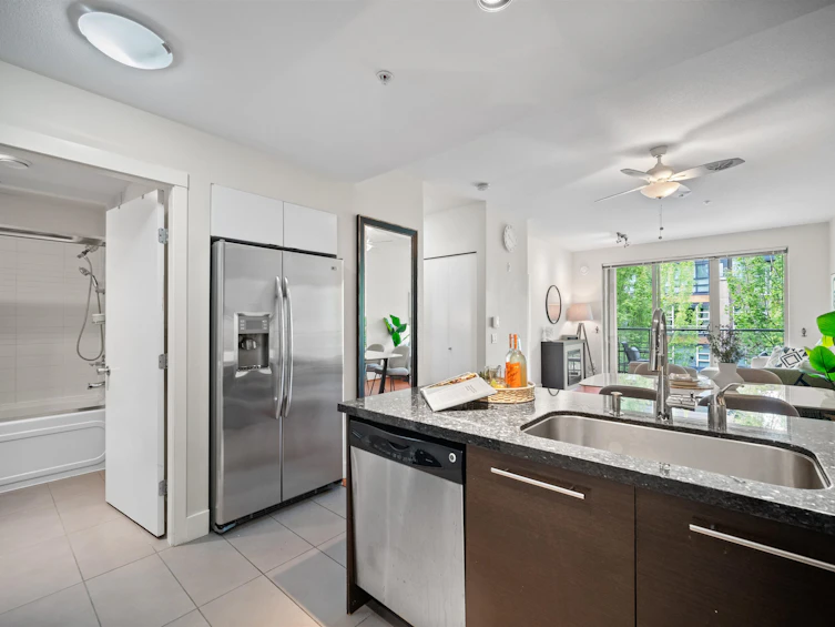 308-3478 Wesbrook Mall, Vancouver, BC, V6S 0B6 - 14