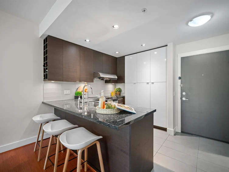 308-3478 Wesbrook Mall, Vancouver, BC, V6S 0B6 - 10