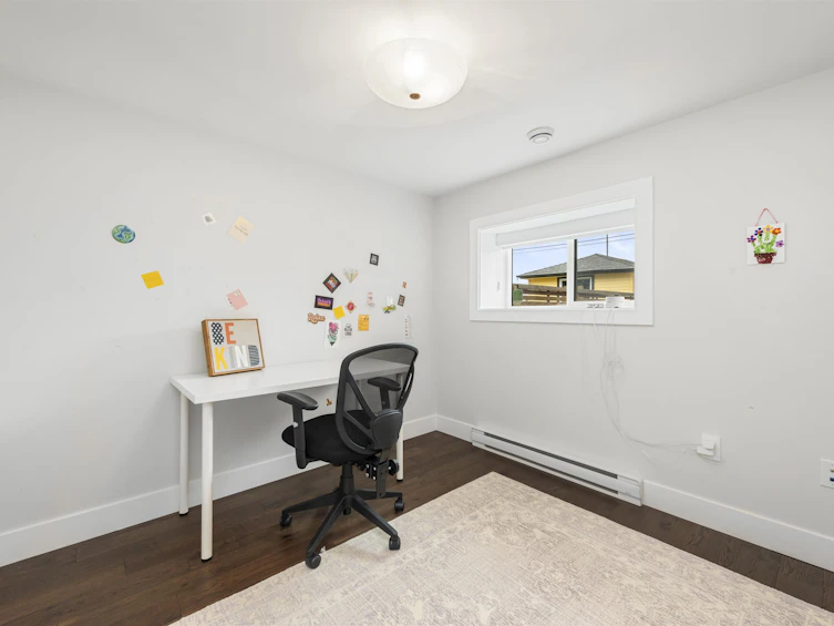 2575 Napier Street, Vancouver, BC, V5K 2W4 - 26