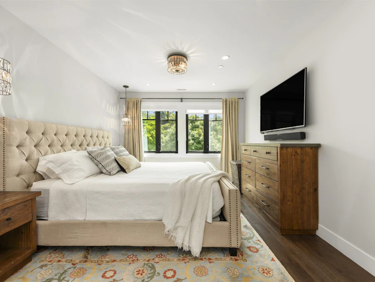 2575 Napier Street, Vancouver, BC, V5K 2W4 - 9