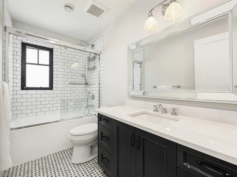 2575 Napier Street, Vancouver, BC, V5K 2W4 - 29