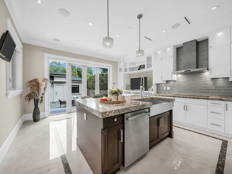 2877 W 15th Avenue, Vancouver, BC, V6K 3A1 - 14