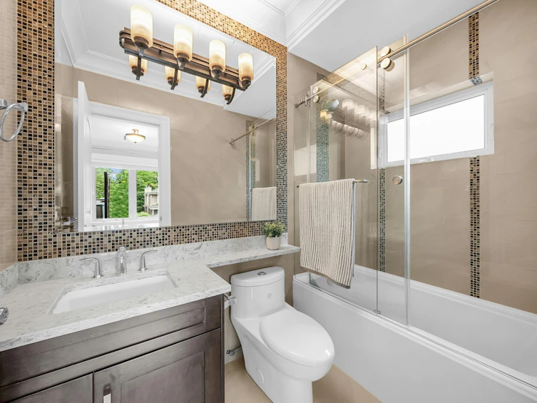 2877 W 15th Avenue, Vancouver, BC, V6K 3A1 - 21