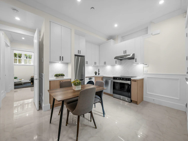 2877 W 15th Avenue, Vancouver, BC, V6K 3A1 - 31
