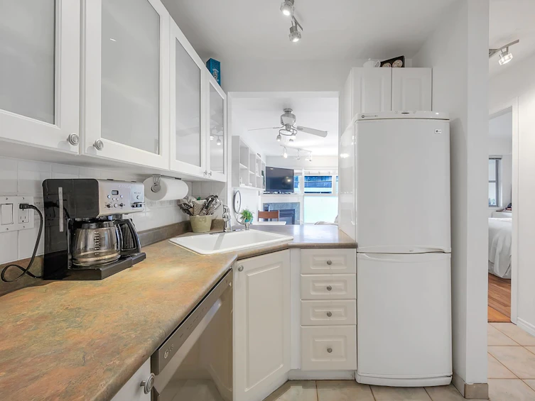 203-2025 Stephens Street, Vancouver, BC, V6K 3W2 - 5