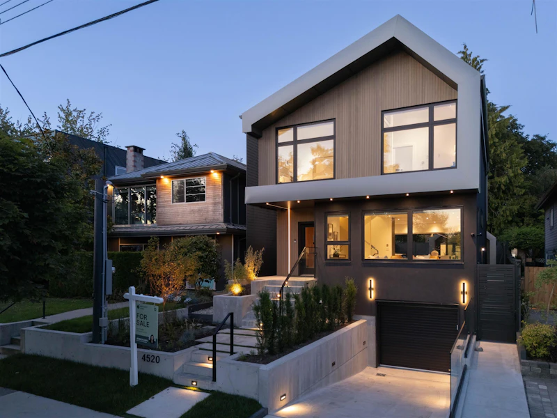 4520 James Street, Vancouver BC V5V 3J3