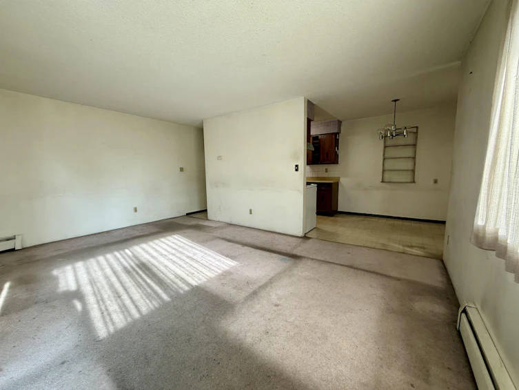 206-1622 Frances Street, Vancouver, BC, V5L 1Z4 - 3