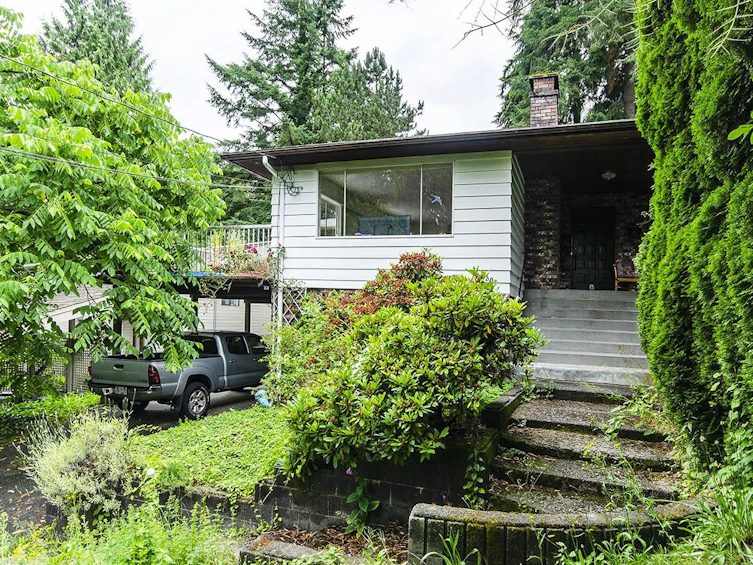 4630 Strathcona Road, North Vancouver, BC, V7G 1G3 - 5