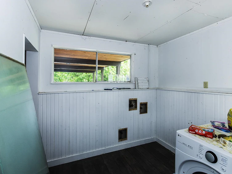 4630 Strathcona Road, North Vancouver, BC, V7G 1G3 - 14